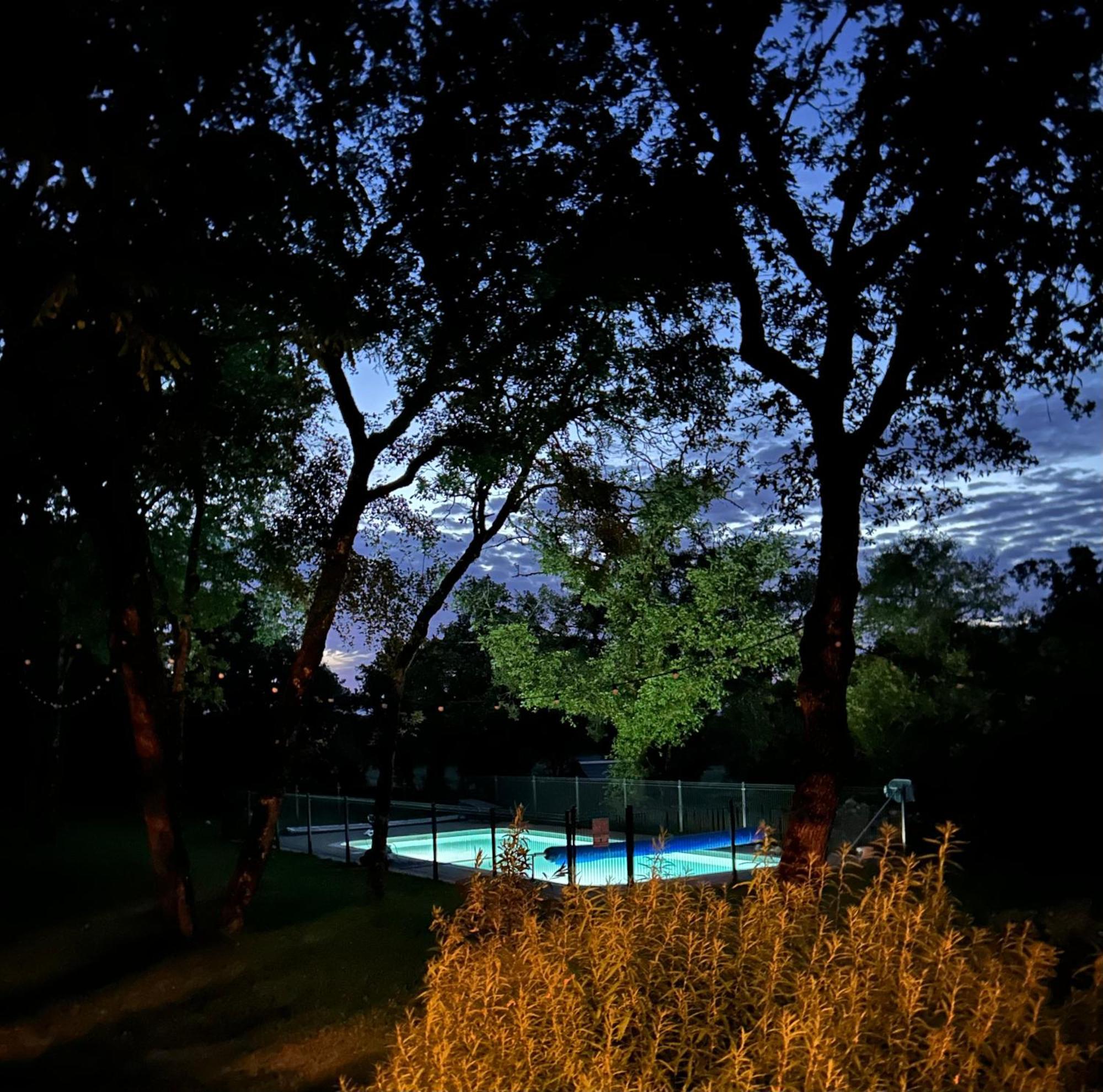 Le Domaine De La Claire Fontaine Gites -Chambres D'Hotes Montvalent Eksteriør billede